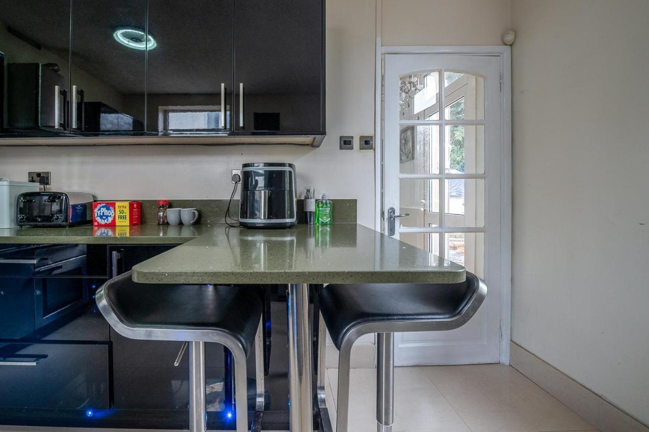 Spacious Worcester City Centre House מראה חיצוני תמונה